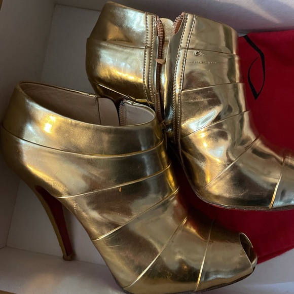 Hold size 37 louboutin - Picture 2 of 10